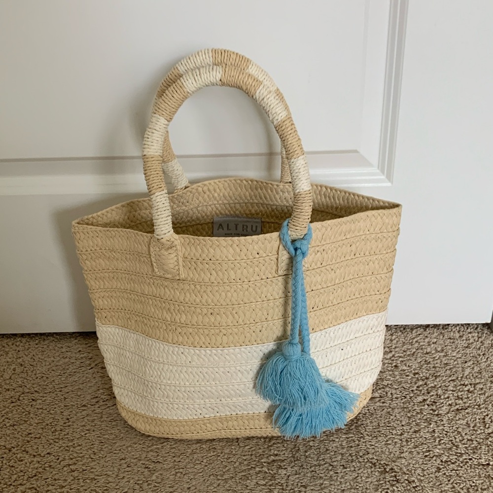 Altru Beige and White Tote with Blue Tassel